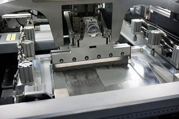 2-Solder-Paste-Printing